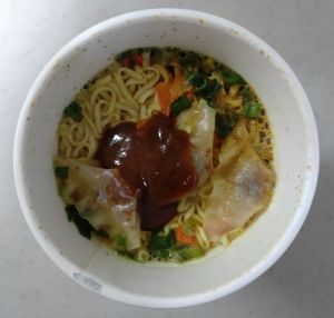ローソン✖エースコック みよしの監修 カレーラーメン ローソン✖エースコック みよしの監修 カレーラーメン